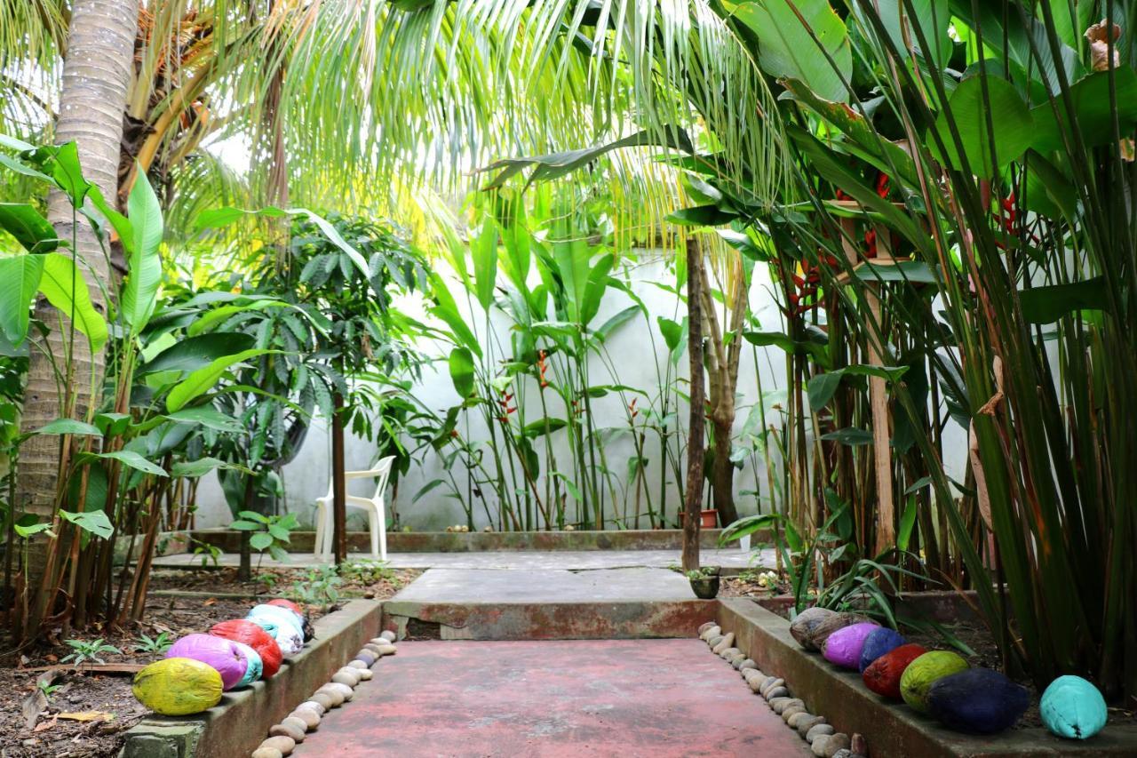 Hostel The Amazon Within Iquitos Exterior foto